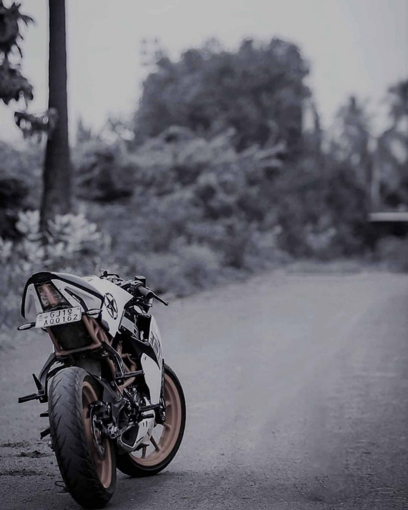 Soft White Color R15 Bike Background Free Stock Image